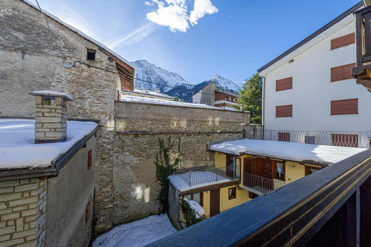 Appartamento Claire - Relax Con Splendida Vista - Cour 0081 Courmayeur Dış mekan fotoğraf